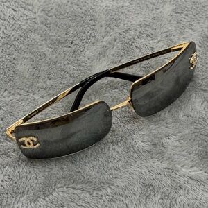 Authentic CHANEL 4104-B Sunglasses Rimless Rhinestone Black Frame
